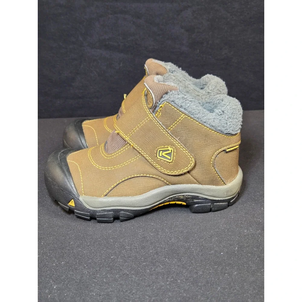Keen Portsmouth Kids Waterproof Hiking Boots Brown Yellow Fur Lined Size‎ 10c
